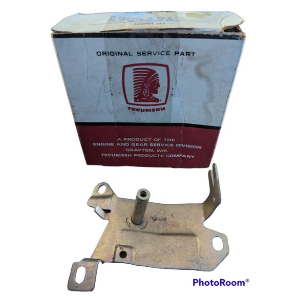Vintage Tecumseh Original Service Part Lawnmower 590439A Bracket In Box OEM - Picture 2 of 7